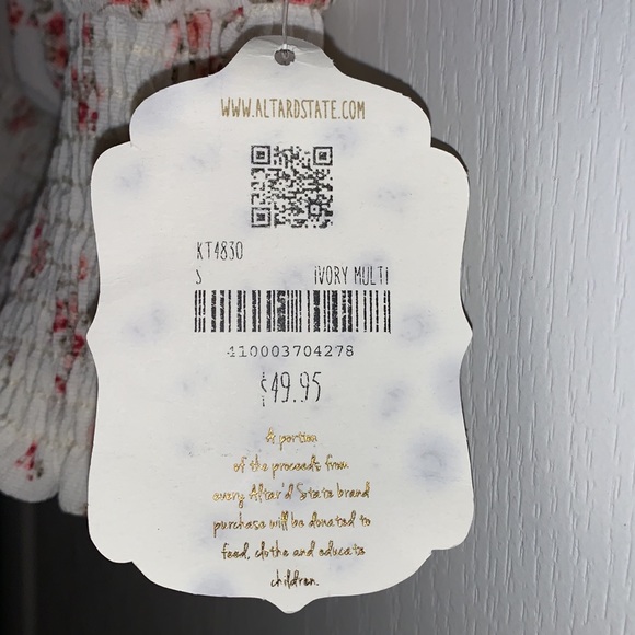 Altar’d State top - Picture 2 of 5